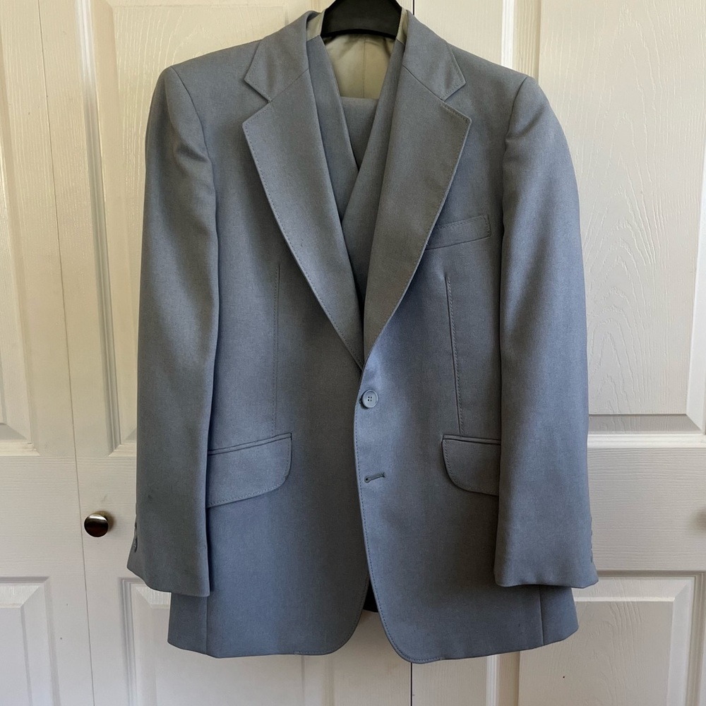 Fioravanti Blue Suit 38